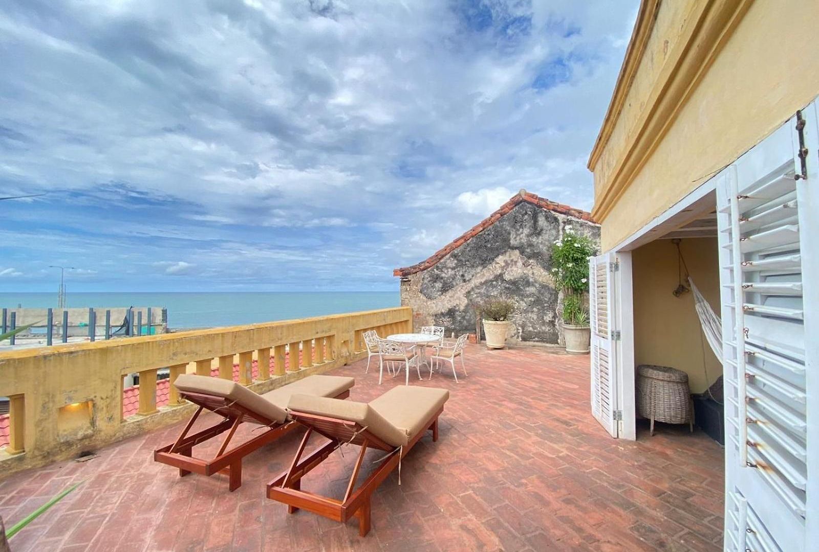 Сasa de vacaciones De 6 En El Casco Antiguo Con Piscina Y Vistas Al Mar *