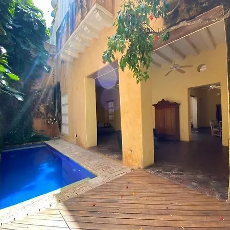 Сasa de vacaciones De 6 En El Casco Antiguo Con Piscina Y Vistas Al Mar Cartagena