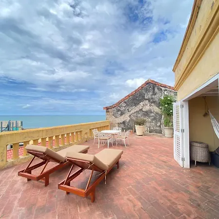 Сasa de vacaciones De 6 En El Casco Antiguo Con Piscina Y Vistas Al Mar *