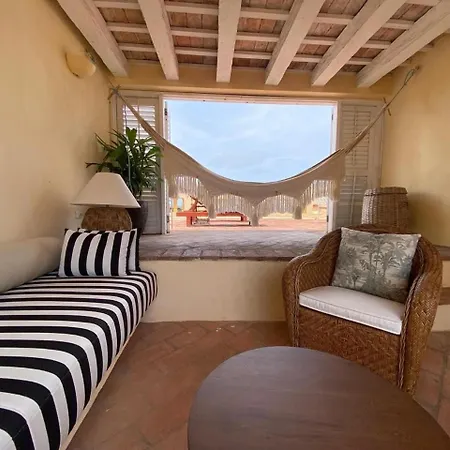 Сasa de vacaciones De 6 En El Casco Antiguo Con Piscina Y Vistas Al Mar